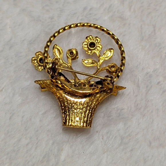 Vintage 60's Elegant Goldtone Floral Basket Brooche with Rhinestone Accents - Picture 4 of 7